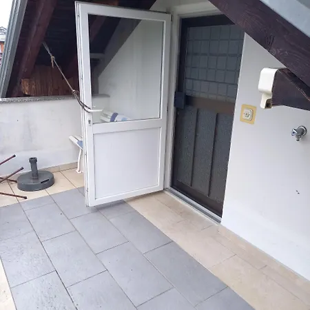 Apartman Potkrovni Stan Bihac